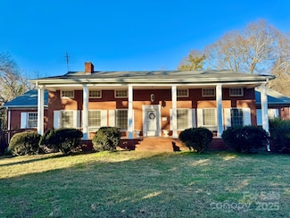1506 Dallas Cherryville Hwy, Dallas, NC 28034