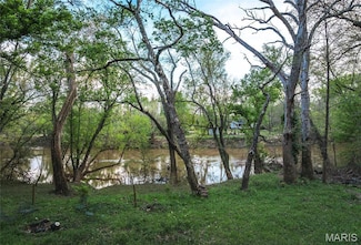 7132 Twin River Rd, Eureka, MO 63025