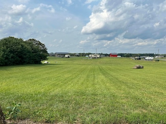 140 V Frank Rd, Russell Springs, KY 42642