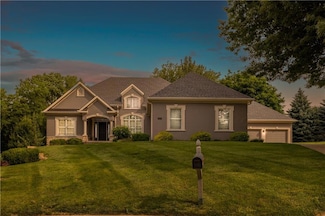 4603 Manor Dr, Saint Joseph, MO 64506