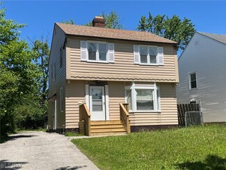 17207 Stockbridge Ave, Cleveland, OH 44128