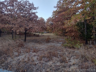 76 Hickory Dr, Sand Springs, OK 74063