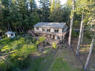 27040 Ridge Rd, Willits, CA 95490