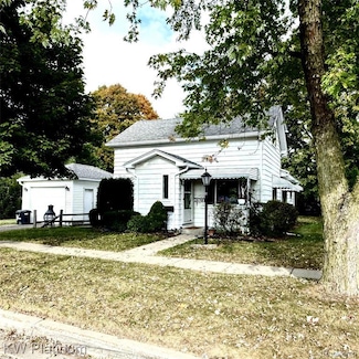 69258 N Forest Ave, Richmond, MI 48062