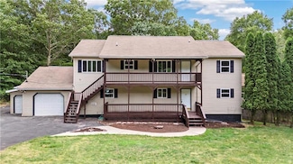 32 Winter Green Ln, Jim Thorpe, PA 18229