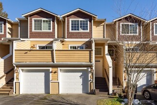 932 N 199th St, Shoreline, WA 98133