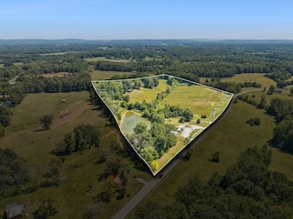 8272 Burgess Falls Rd, Baxter, TN 38544