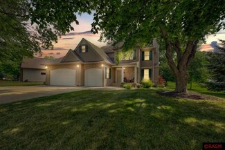 2208 2208 Snowbird Ln, North Mankato, MN 56003