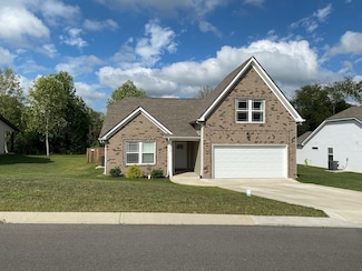 752 Cedar Ln, Springfield, TN 37172