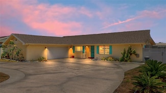 108 Lake Howard Dr NW, Winter Haven, FL 33880