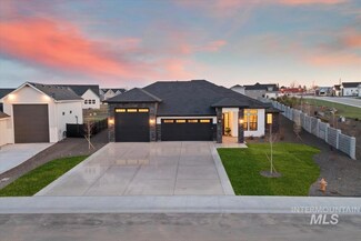 7106 E Merlin Hawk Ct, Nampa, ID 83686