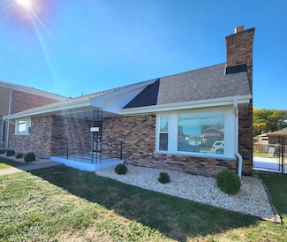 9720 S Princeton Ave, Chicago, IL 60628