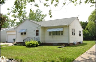 210 S Wisconsin, Hubbard, IA 50122
