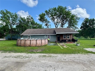 100 3rd St, Uniontown, KS 66779