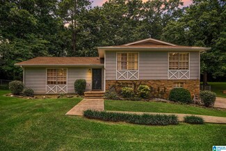 1421 Cross Path Dr, Alabaster, AL 35007
