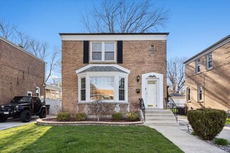 9116 S Sacramento Ave, Evergreen Park, IL 60805