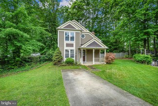 15246 Larkspur Ln, Dumfries, VA 22025