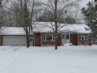 7084 Center St, Alanson, MI 49706