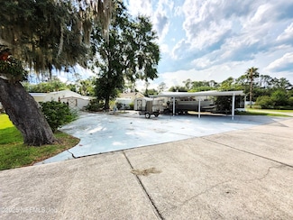 1074 Front Lots 98 & 99 St, Welaka, FL 32193