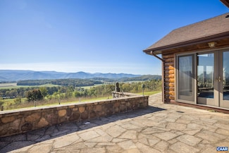 31 Good View Dr, Raphine, VA 24472