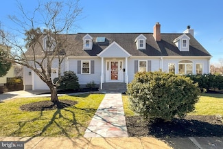 817 Lincoln Ave, Falls Church, VA 22046