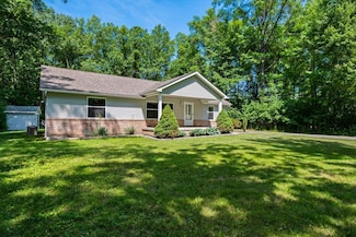 21710 Clark Rd, Belleville, MI 48111