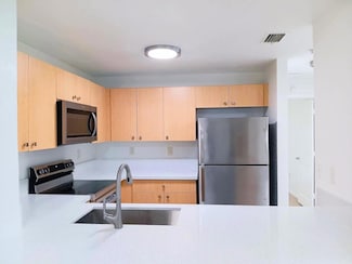 2941 Riverside Dr Unit 105, Coral Springs, FL 33065