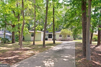 505 Old Mission Rd, Brunswick, GA 31525