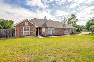 203 Ryan St, Joshua, TX 76058