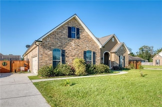 9566 Raintree Ln, Westwego, LA 70094