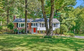 11 Kingswood Rd, Westwood, MA 02090