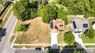 7302 E 122nd St, Grandview, MO 64030