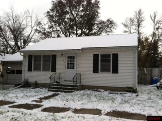 312 E Humphrey St, Lake Crystal, MN 56055