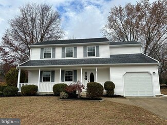 35 Mayapple Rd, Sicklerville, NJ 08081