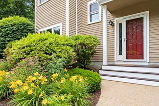 218 Bishops Forest Dr Unit 218, Waltham, MA 02452