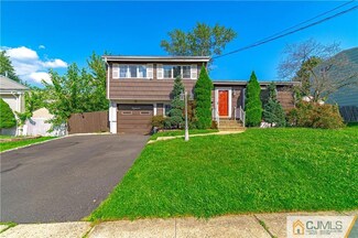 18 Andrew St, Old Bridge, NJ 08857