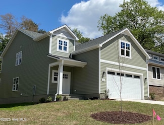 406 Summit St, Aberdeen, NC 28315