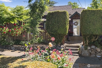 1007 N Ferdinand St, Tacoma, WA 98406