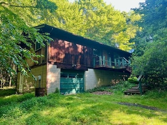 4837 Georgetown Rd, Franklin, PA 16323