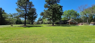 14302 Sledge Rd, Charlotte, NC 28278