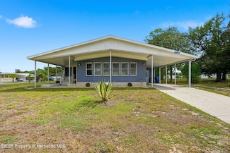 8156 Baycrest Dr, Brooksville, FL 34613