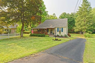 33 Middlesex Rd, East Greenbush, NY 12061