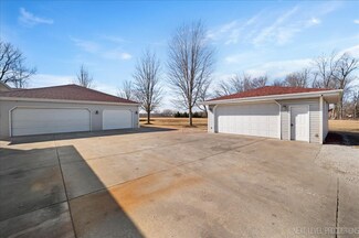 2050 E Lincoln Hwy, Dekalb, IL 60115