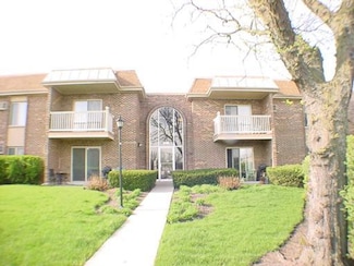 2415 N Kennicott Dr Unit 2D, Arlington Heights, IL 60004