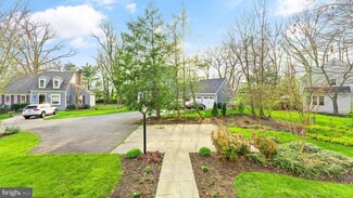 11676 Stockbridge Ln, Reston, VA 20194