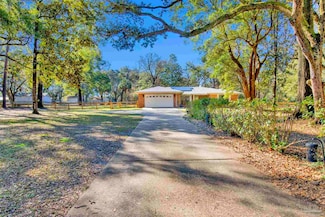 6721 Wonderlake Rd, Pensacola, FL 32526