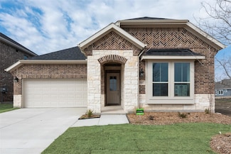 2905 Hanscom St, Forney, TX 75126