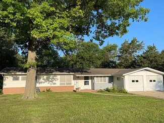 2202 Pioneer Blvd, Grand Island, NE 68801