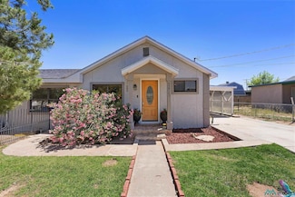 2413 Hudson St, Carlsbad, NM 88220