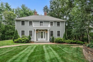 60 Cambridge Rd, Hampstead, NH 03841